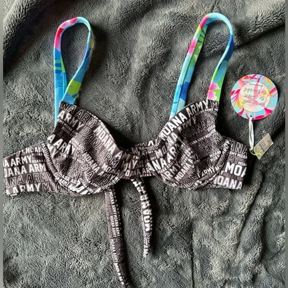 Tropical Moana Army Small Top - Picture 1 of 5